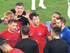 168sports-惊险的1-1！浙江队读秒绝平，两队球迷接连“炸锅”，裁判遭围攻