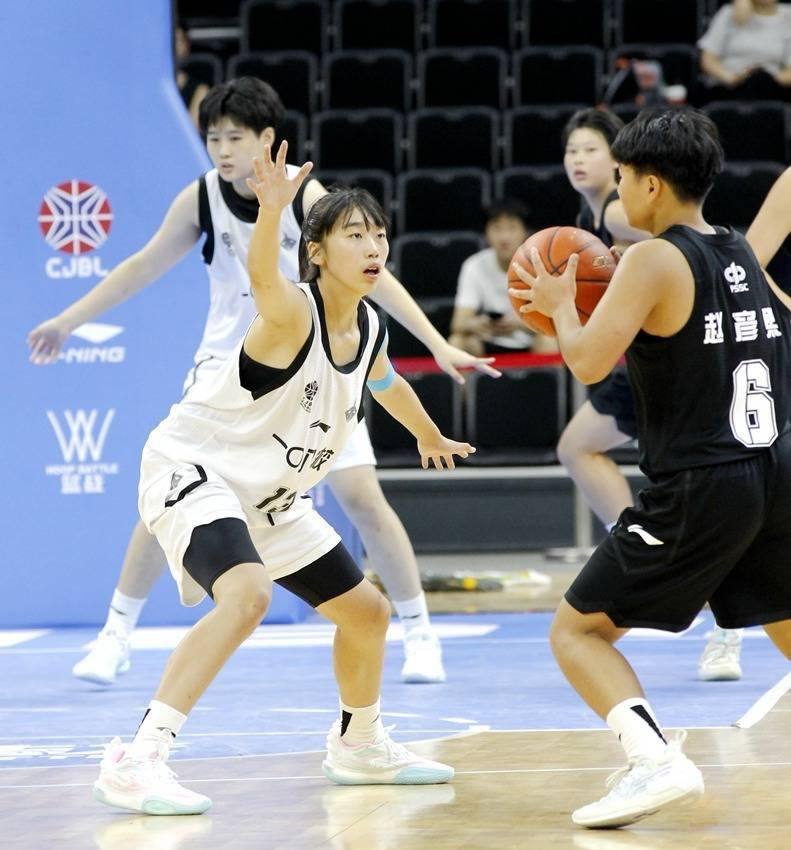 168sports-长春市第一〇八学校女子篮球队勇夺中国初中篮球联赛冠军