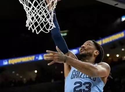 NBA常规赛：灰熊队罗斯16+6险造逆转掘金队，约基奇22+12+7准三双