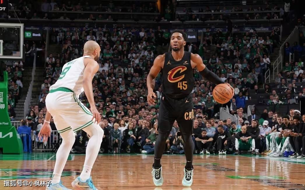 【168sports】NBA季后赛：骑士客场大胜凯尔特人扳回比分1-1，米切尔29+8+7莫布里21+10