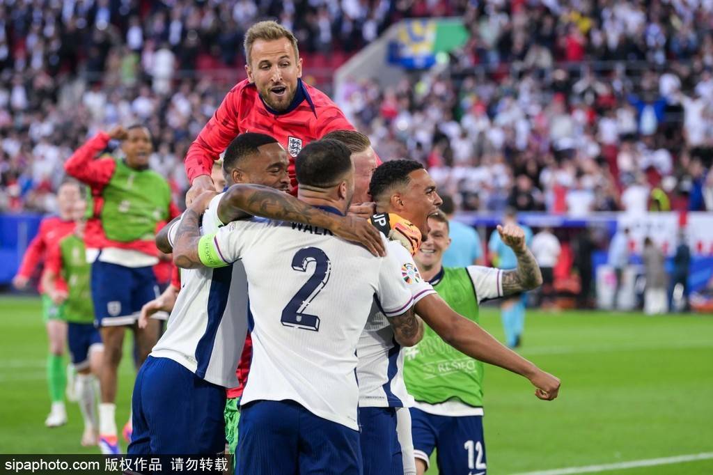 【168sports】欧洲杯早报：前国脚劝C罗退位让贤 英媒喷凯恩=三狮CR7