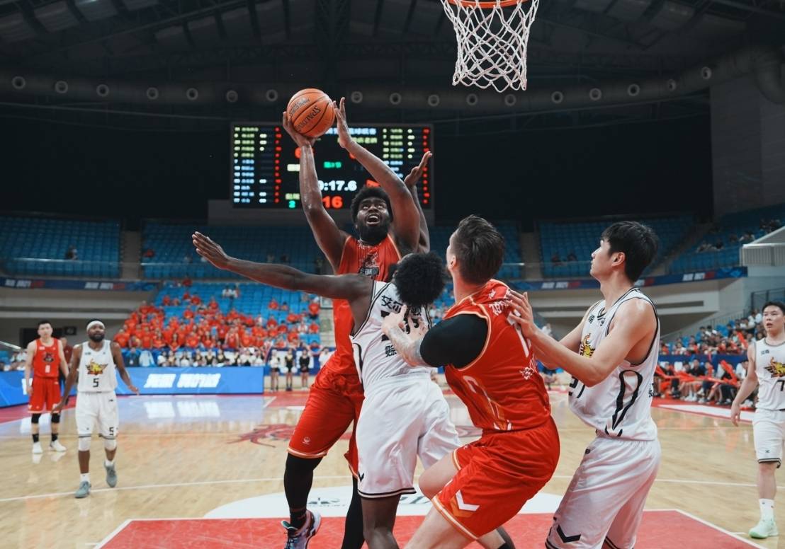 【168sports】安徽对阵香港前瞻：琼斯大战约翰逊，NBL榜首大战细节决定成败