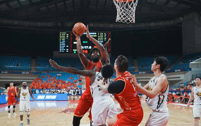 【168sports】NBL榜首大战：琼斯对决约翰逊，安徽对阵香港实力较量