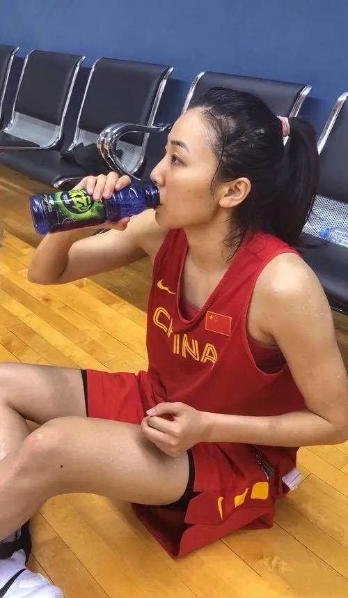 【168sports】女篮颜值担当—曝赵爽退役两年半后将复出，将加盟新疆天山女篮！