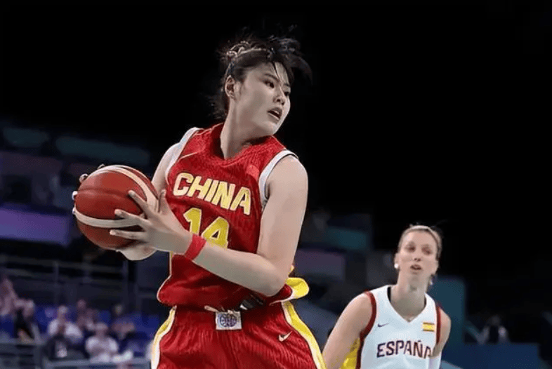 【168sports】恭喜中国女篮，2米24中锋归位，重用双塔，姚明酝酿换帅：5人离队