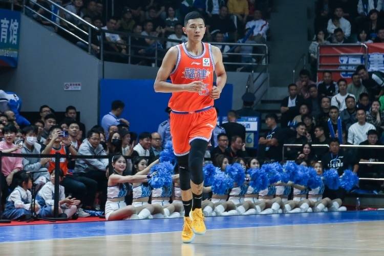 【168sports】CBA动态｜方硕被疯狂嘲讽 吉林租借浓眉哥 NBL公布MVP