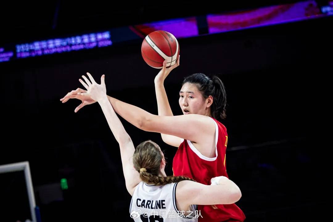 【168sports】张子宇42分，中国U18女篮不敌澳大利亚队获亚洲杯亚军