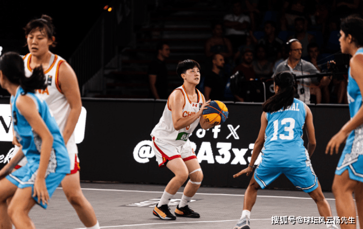 【168sports】U18女篮世界杯开战，中国女篮22-3吉尔吉斯斯，中国女篮21-11印度