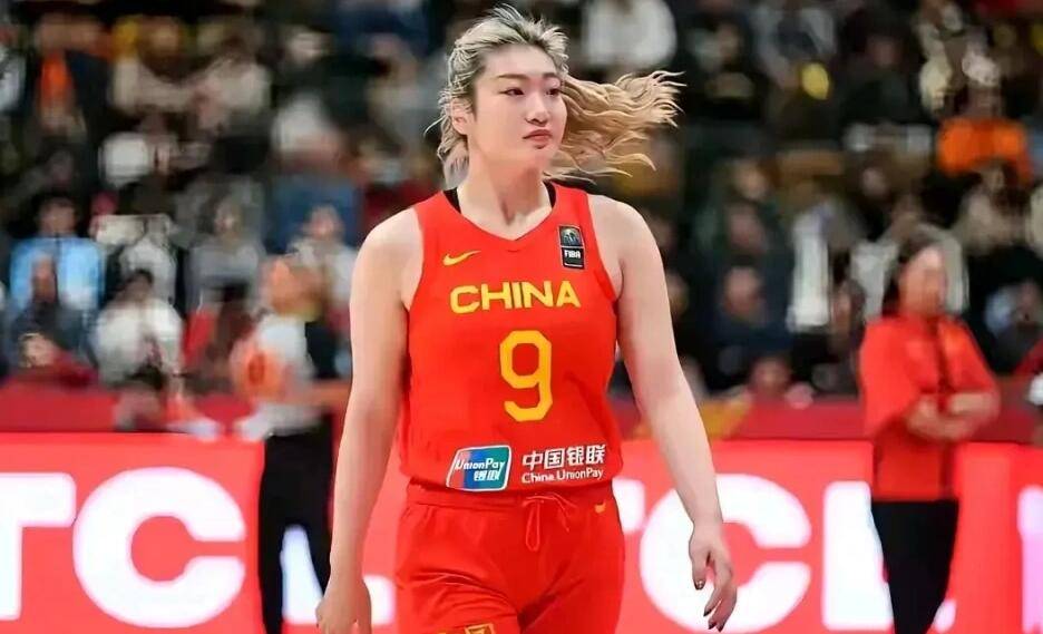 【168sports】女篮或创造历史！郑薇功不可没，2人成为女篮救星